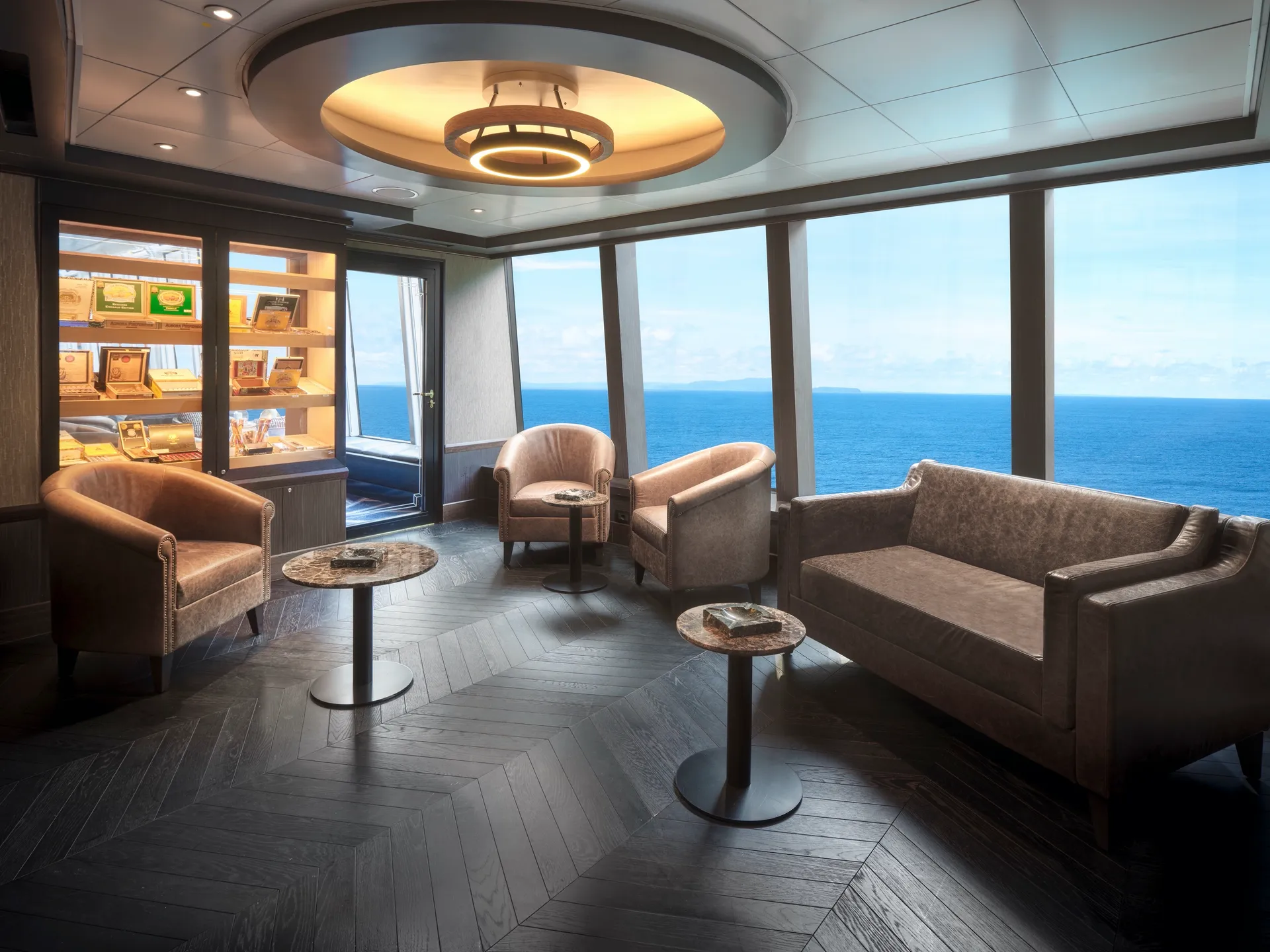 Humidor Cigar Lounge