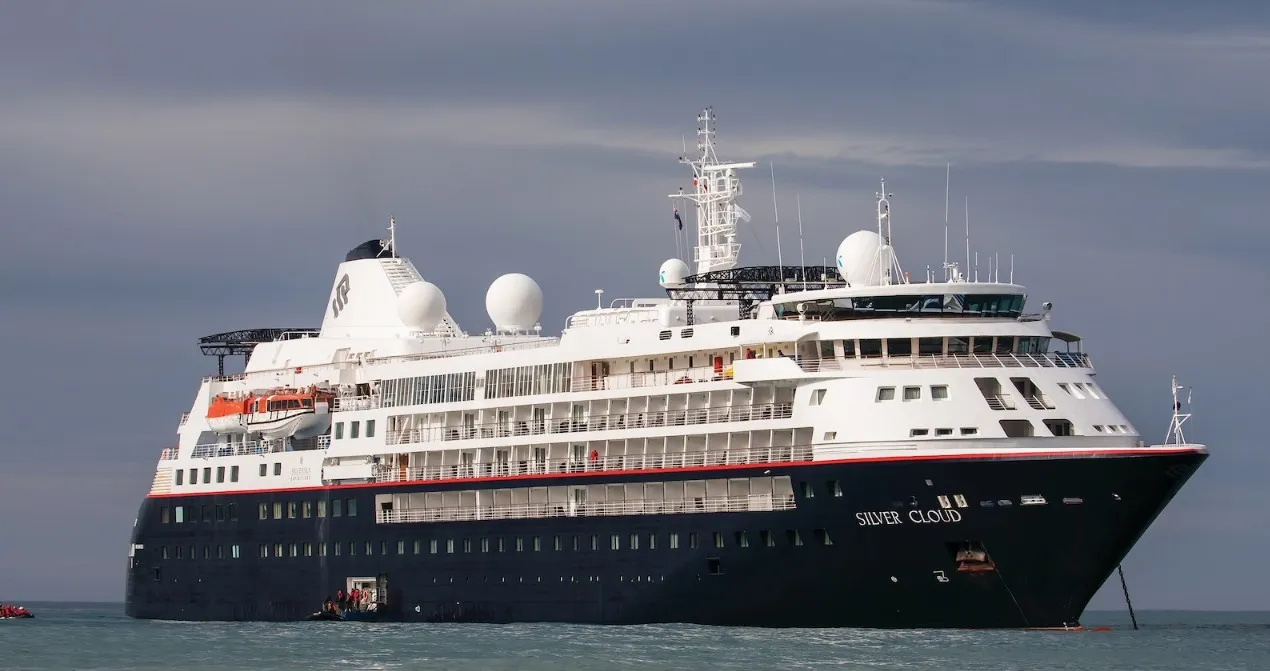 Silver Cloud 4