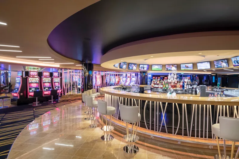 Imperiální kasino bar 1