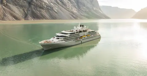 勞托卡至關島（阿普拉港） — 銀海郵輪 · Silver Endeavour