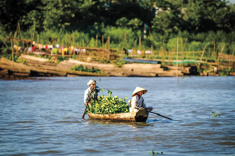 BORDER CROSSING – TAN CHAU, VIETNAM 1