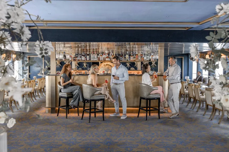 Haris Bar & Lounge 1