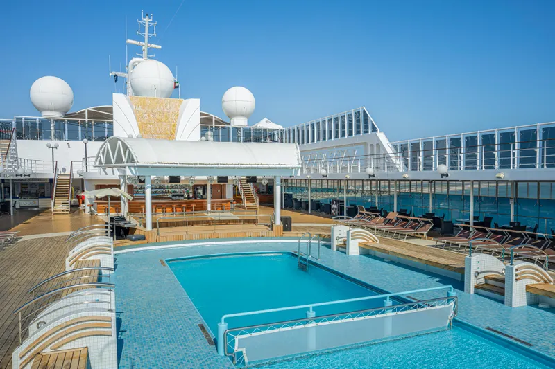 Lo Spinnaker Medencebár 3