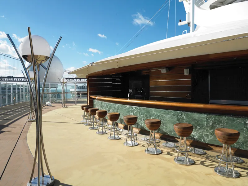 Το Μπαρ της Πισίνας 1