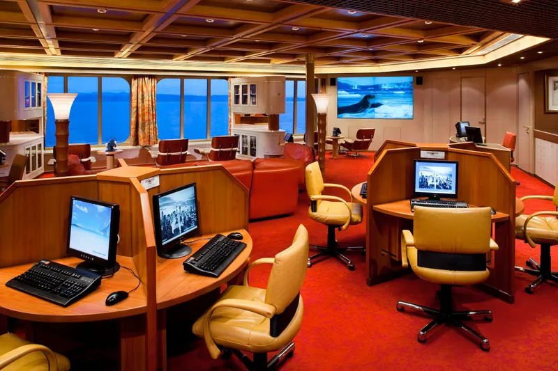 Kavárna Explorations 1