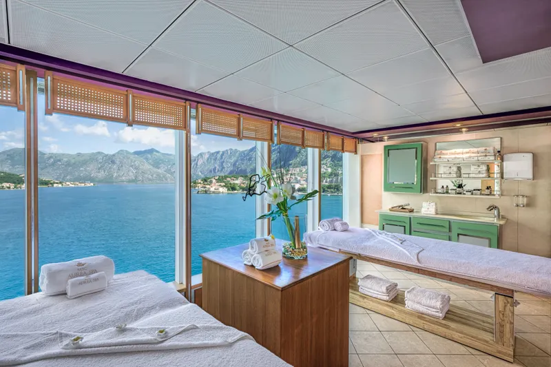 Salon ljepote i frizer 13