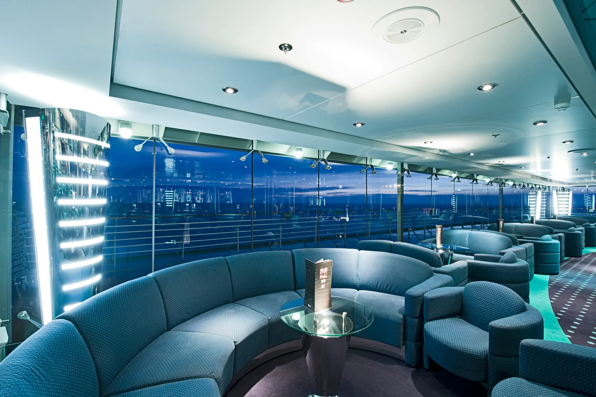 The Blue Club Disco 藍色俱樂部迪斯可 1