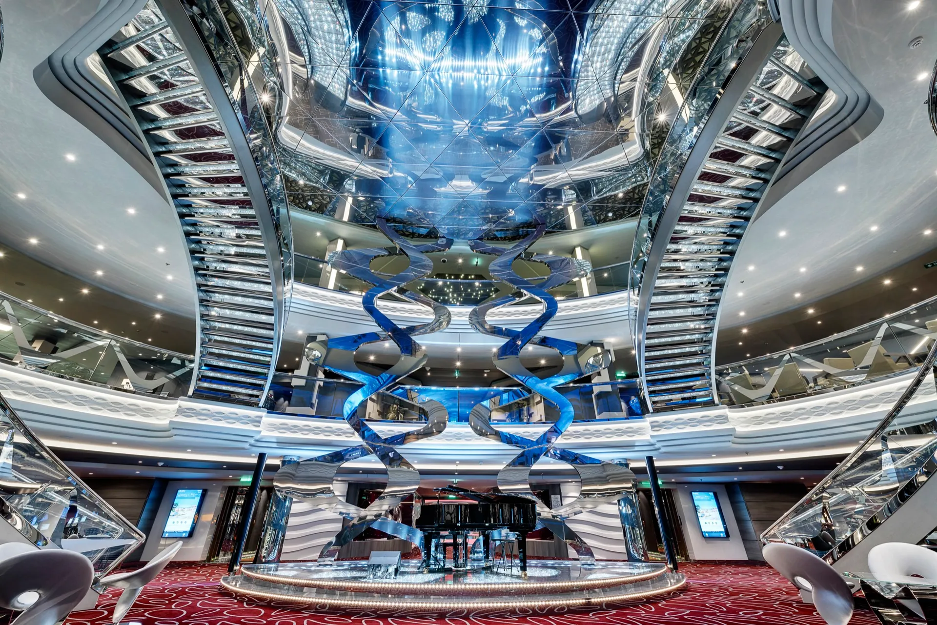 Infinity Bar & Atrium 無限酒吧與中庭 3