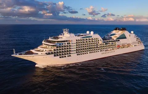 Alaska Fjords, Canadian Inside Passage & Glacier  — 씨본 · Seabourn Encore
