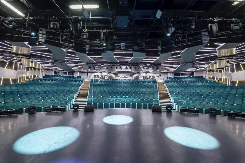 Londýnské divadlo 1