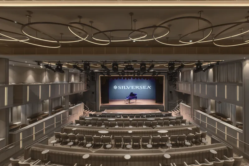 The Venetian Lounge 2