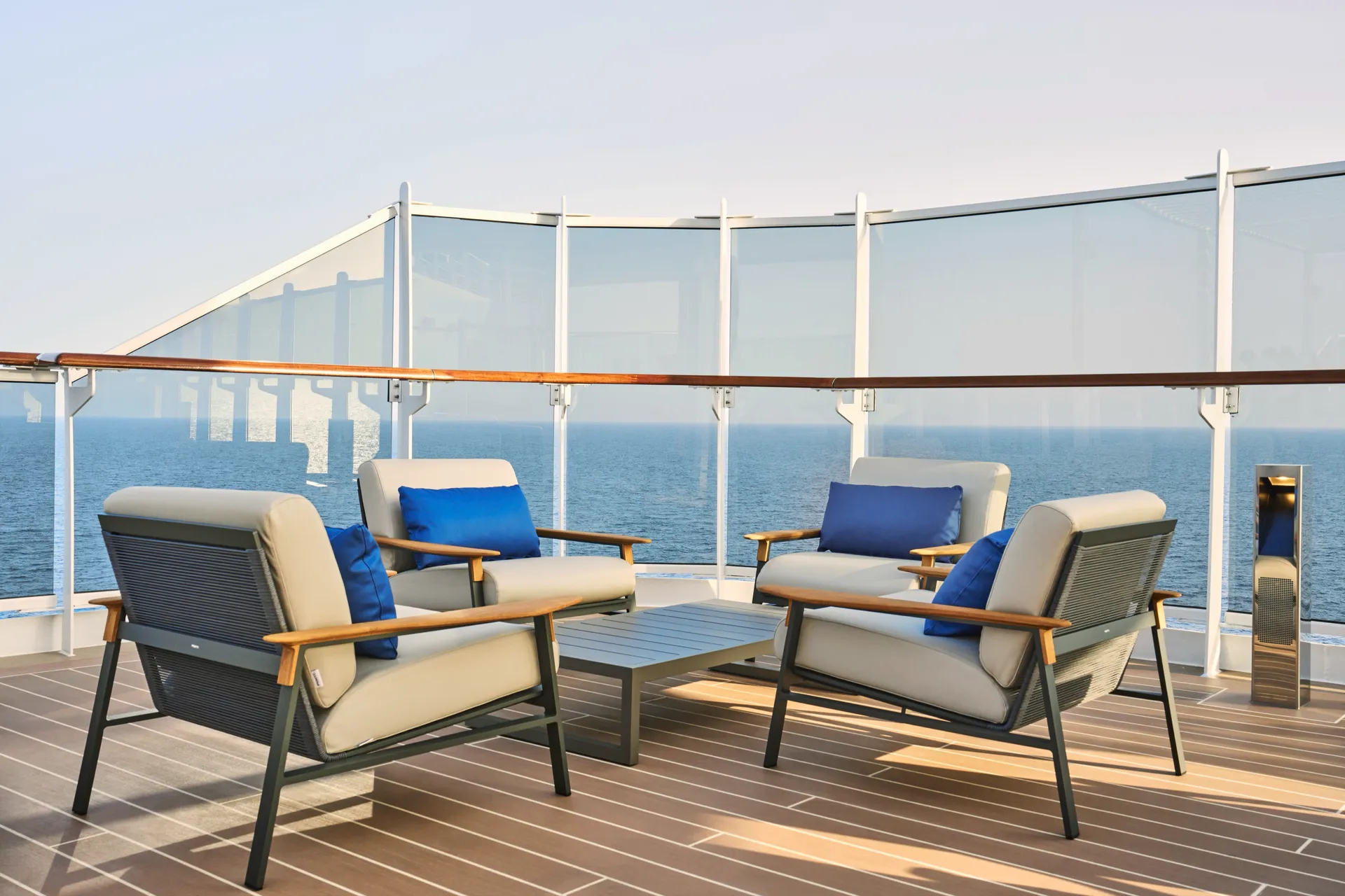 Sky Bar On 14 14樓天空酒吧 2