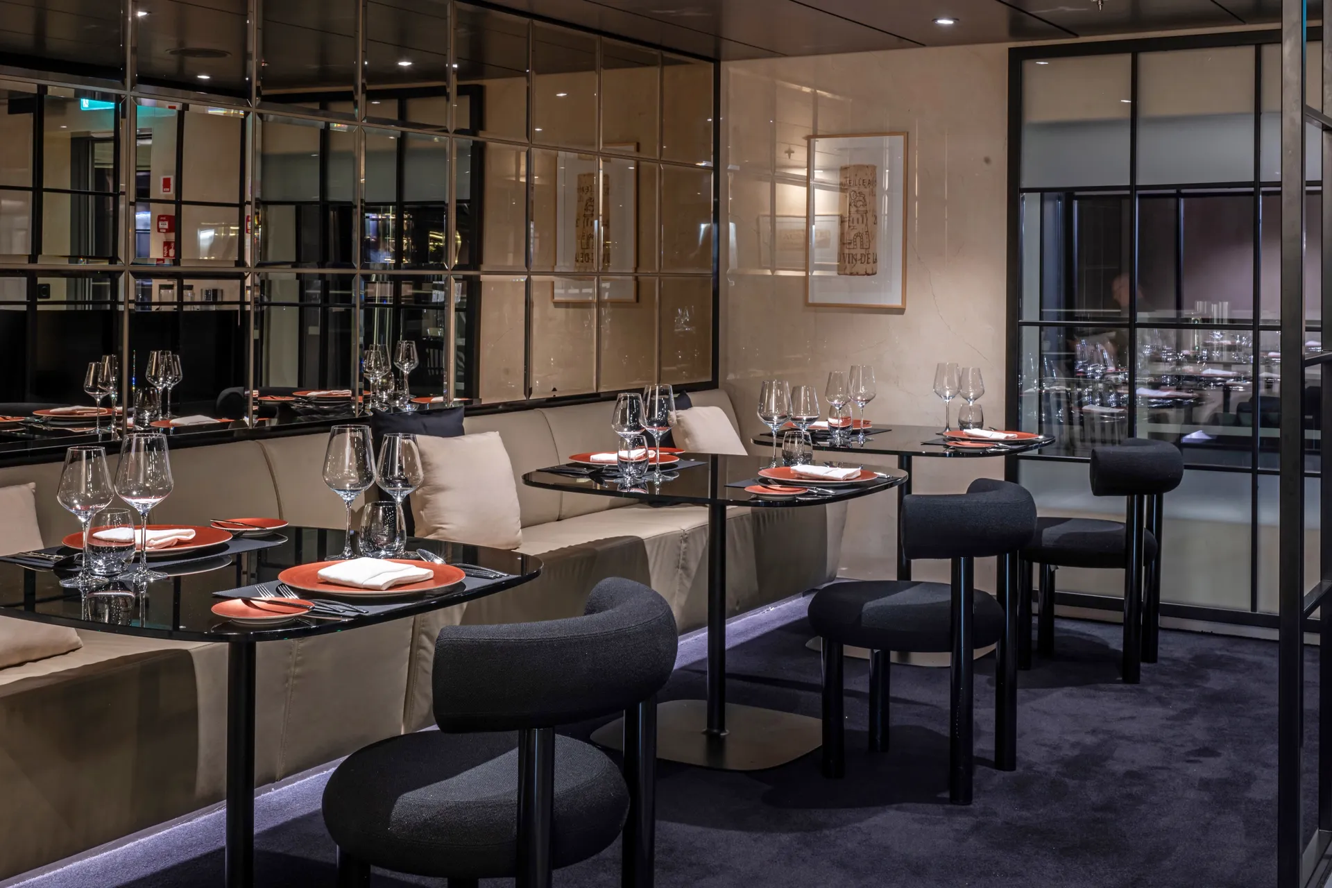 Restaurant Lumière & Bar de Șampanie 3