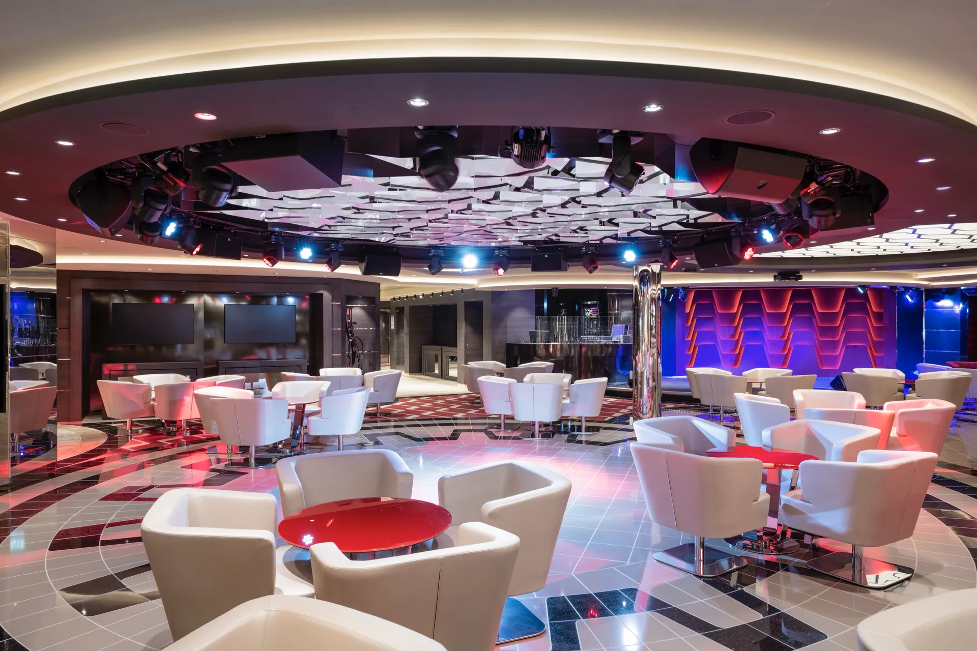 Virtuosa Bar & Lounge 威圖莎酒吧與休息室 4