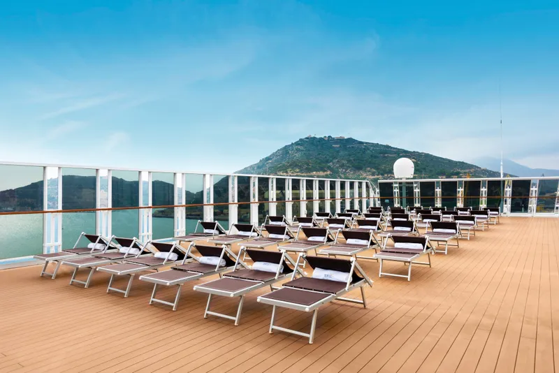 Top 13 Exclusive Solarium 1