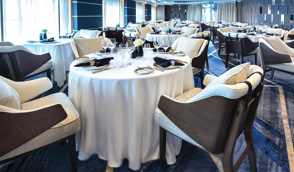 Seven Seas Navigator 17