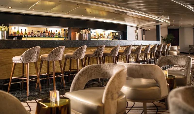 Seven Seas Navigator 25