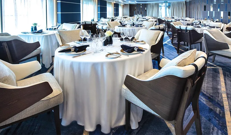 Seven Seas Navigator 17