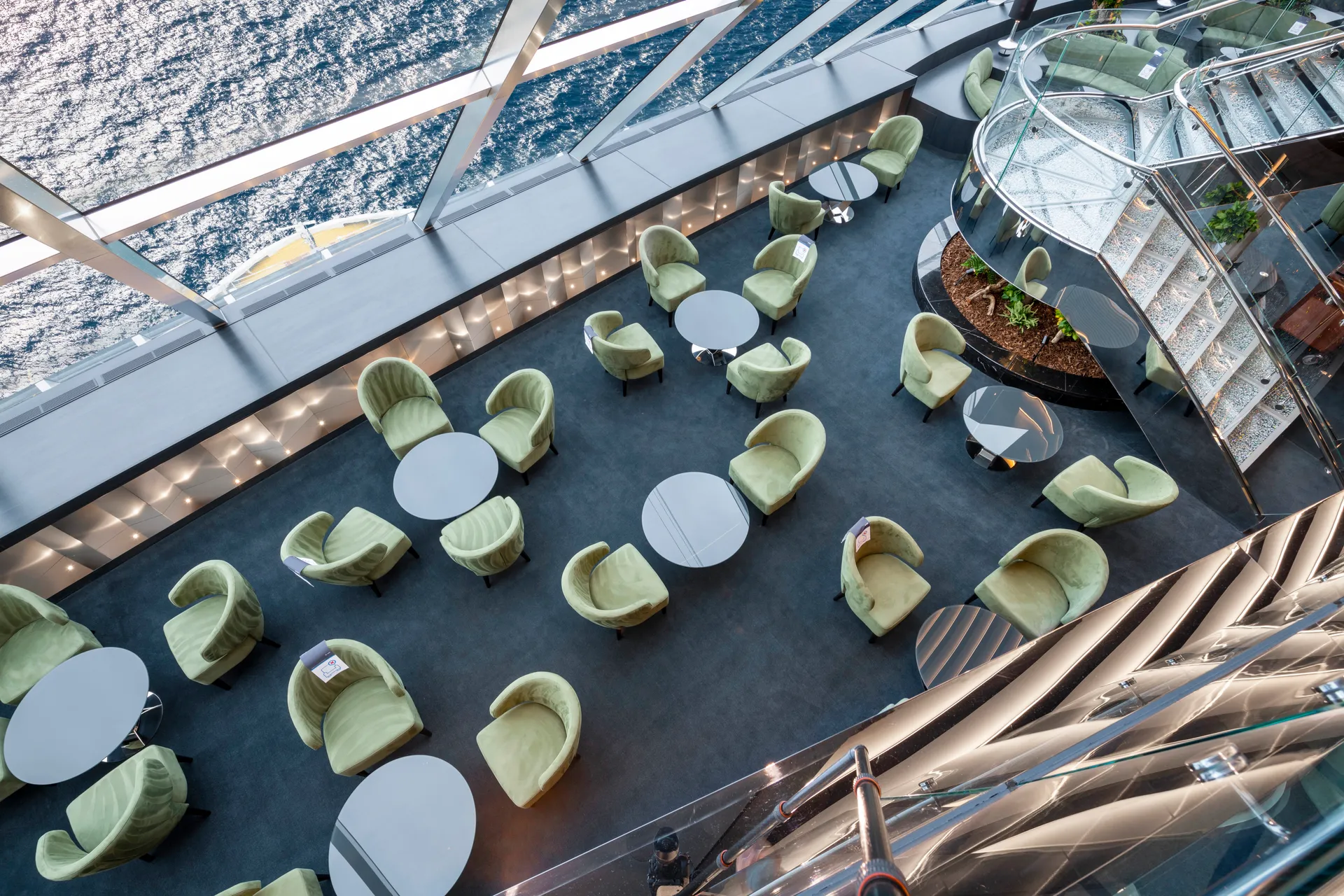 MSC Yacht Club 頂帆酒廊 2