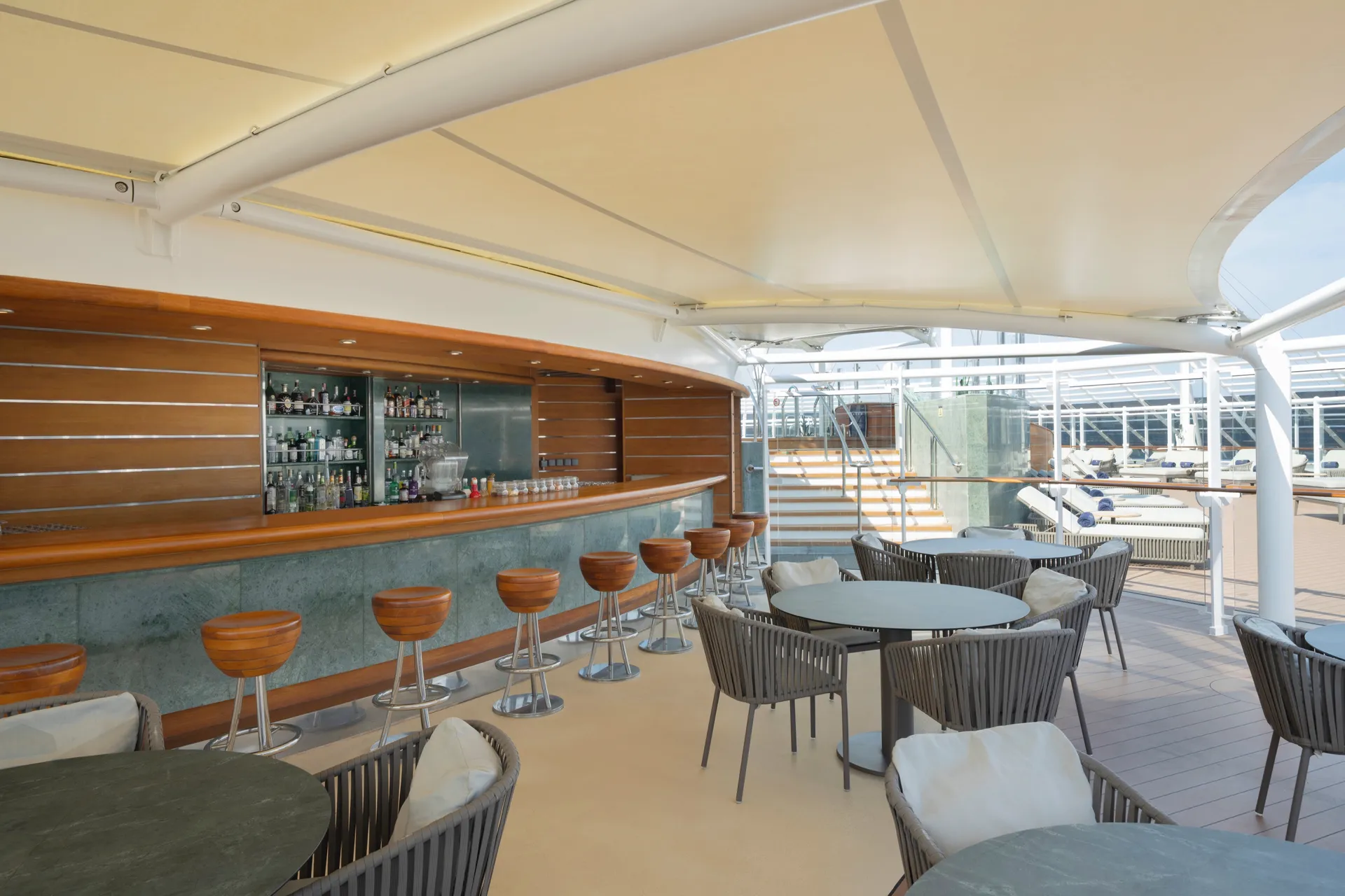 MSC Yacht Club The One Bar and Pool 6