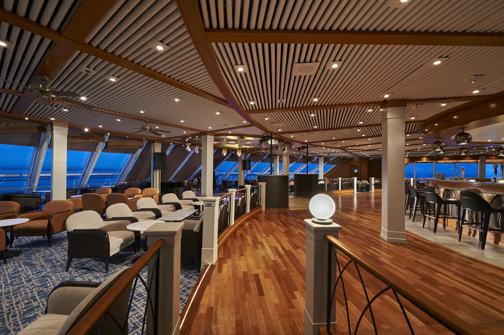 Spinnaker Lounge