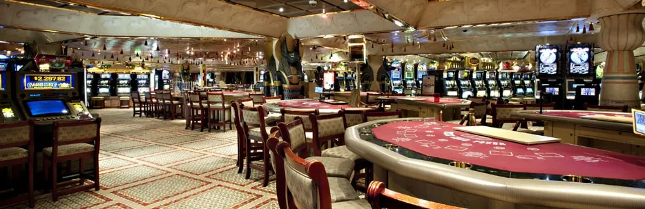 Carnival Glory 12