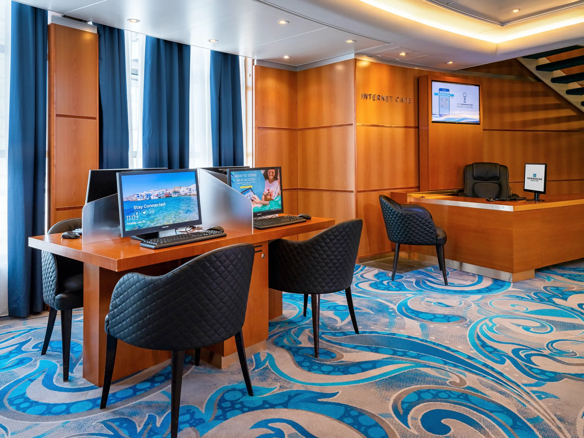 Internet Café