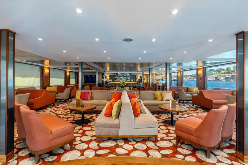 Pääsalonki & Baari 1