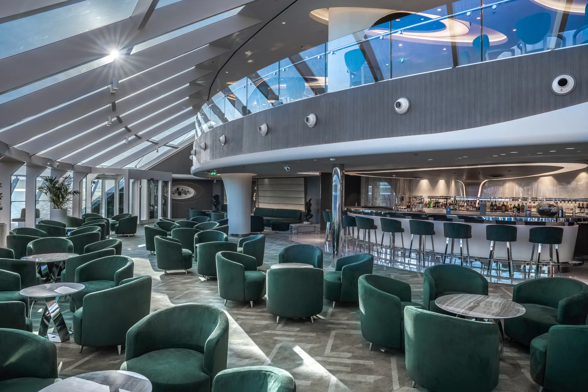 MSC Yacht Club 航行酒廊 2