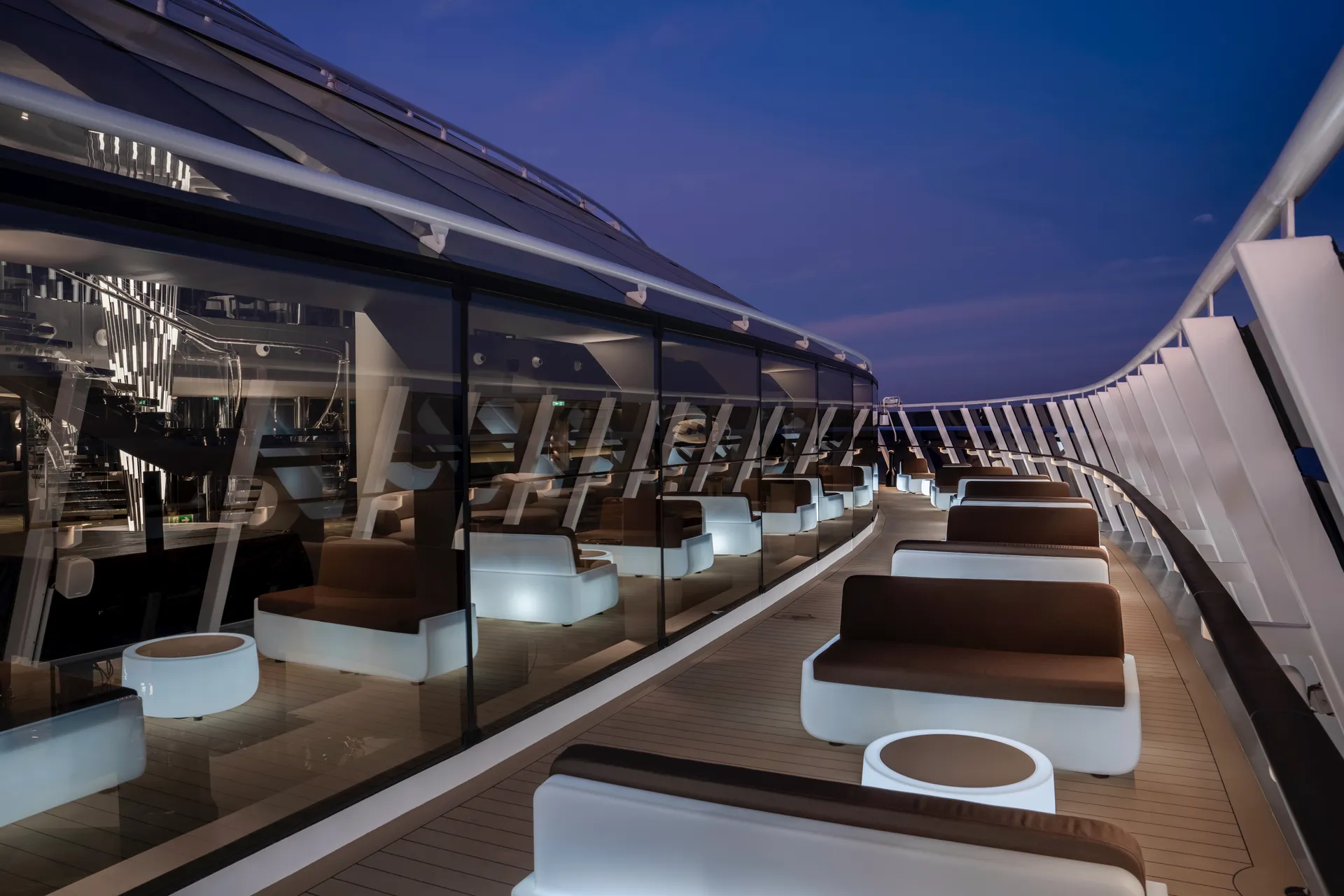 MSC Yacht Club 航行酒廊 10