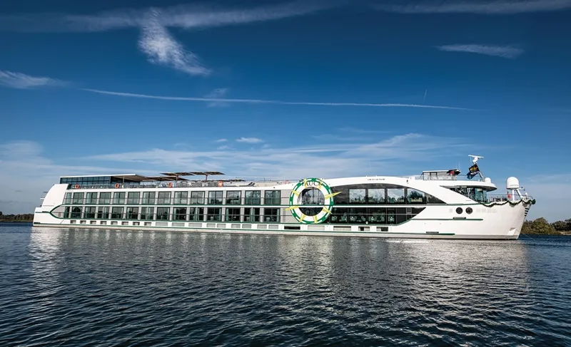 MS Saudade — Tauck