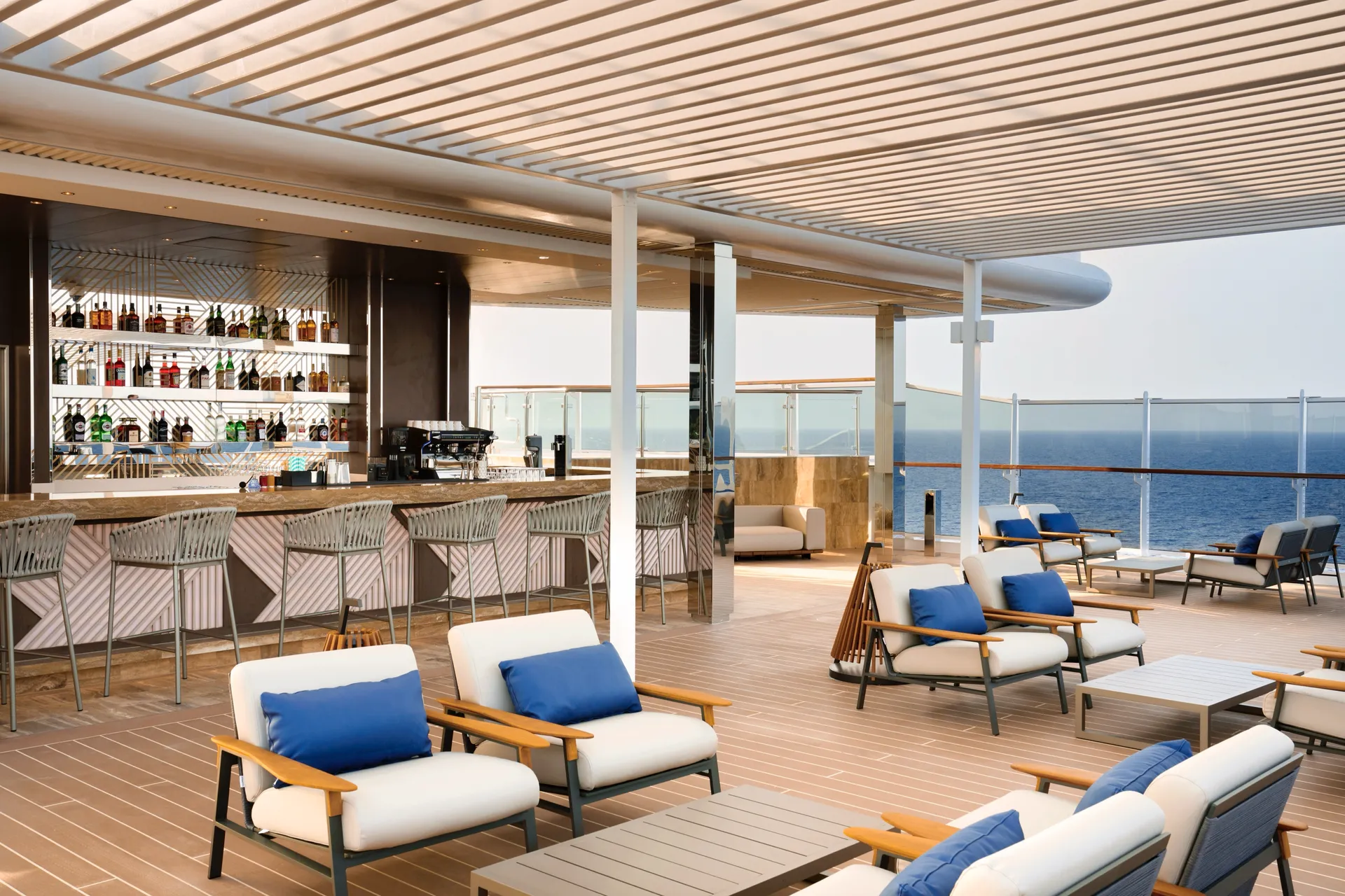 Sky Bar On 14 14樓天空酒吧 2