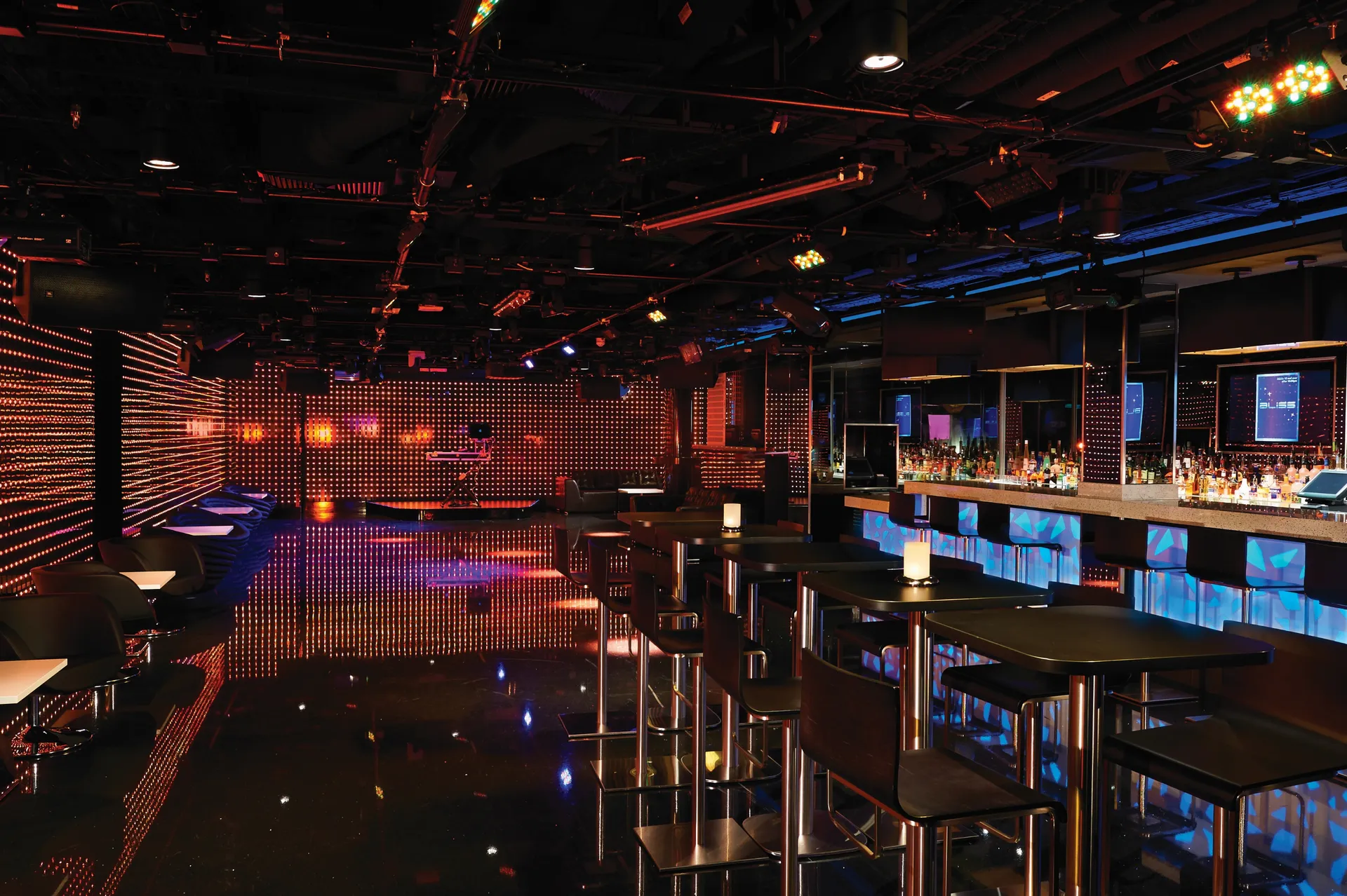 Bliss Ultra Lounge