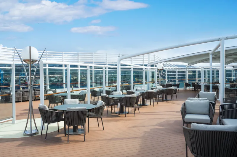 Το Ένα Μπαρ 4