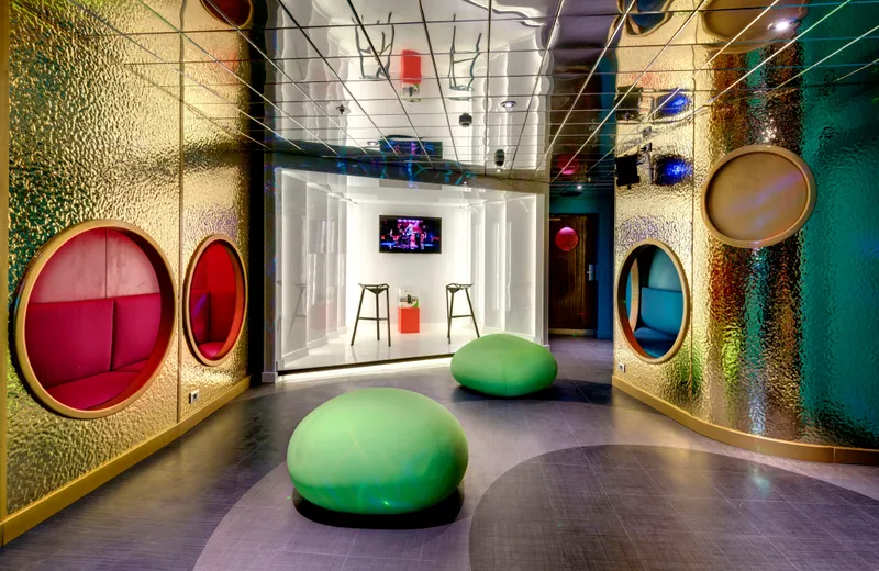 Clubul Tineretului 1