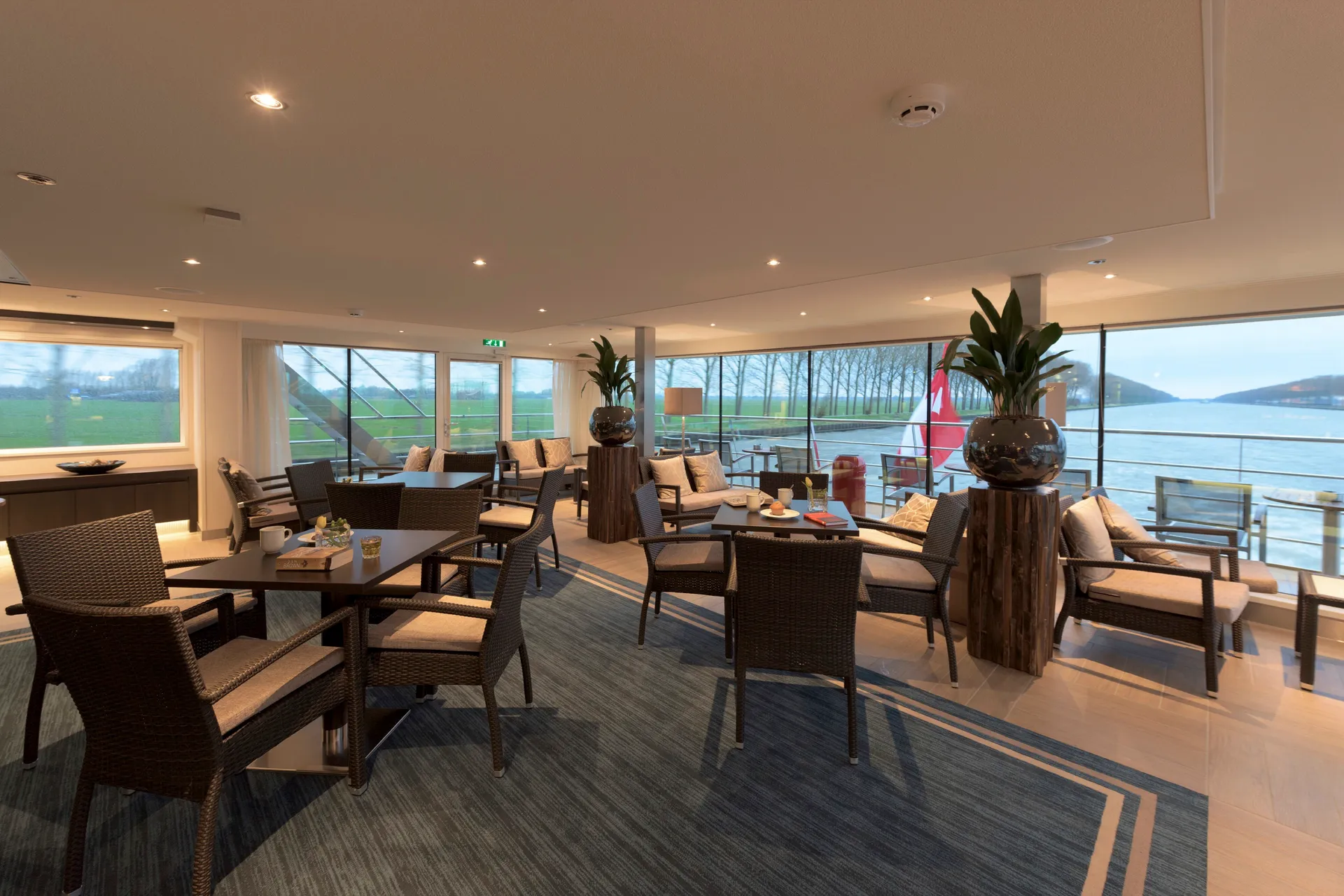Club Lounge