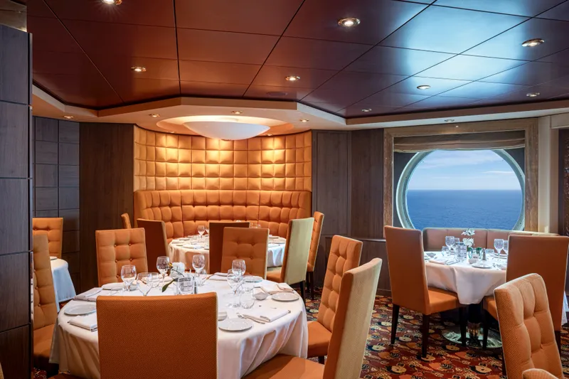 Restaurantul L'Ibiscus 2