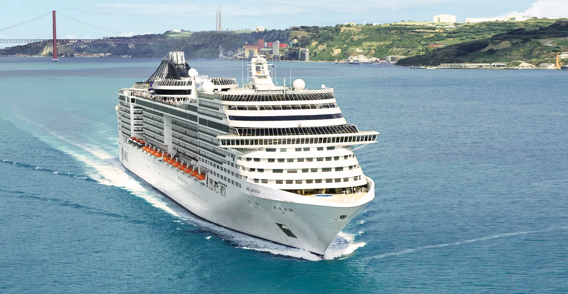 MSC Divina 48