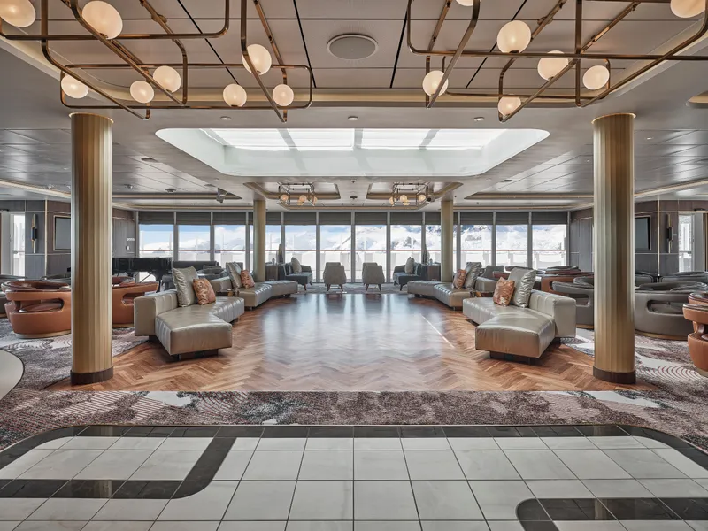 Observation Lounge 2