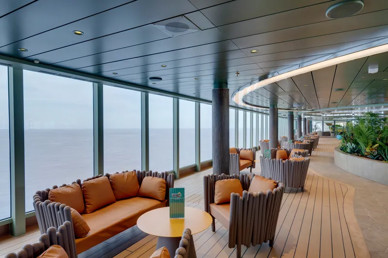 Junglebassin Lounge 1