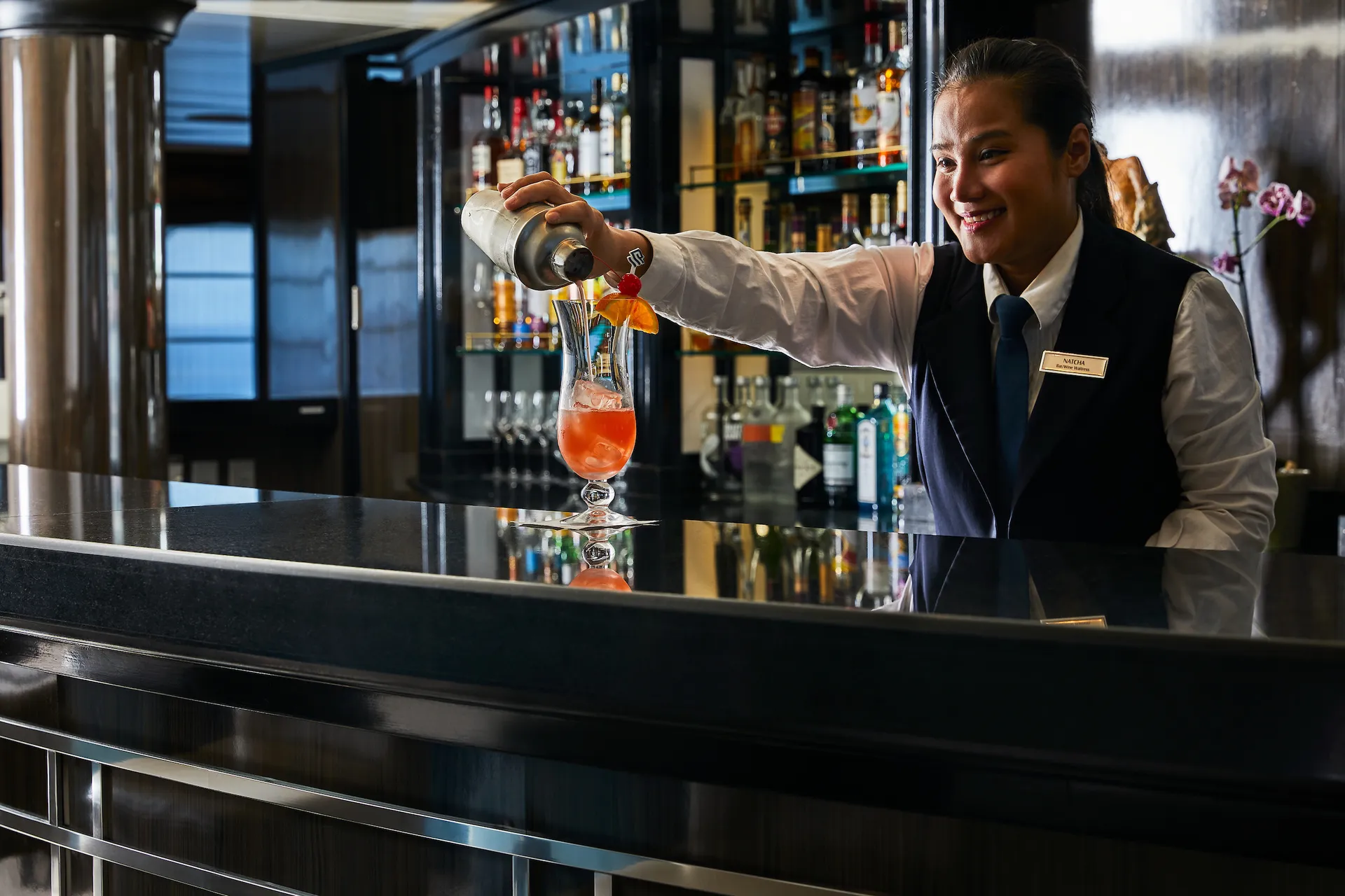 The Bar 酒吧 1