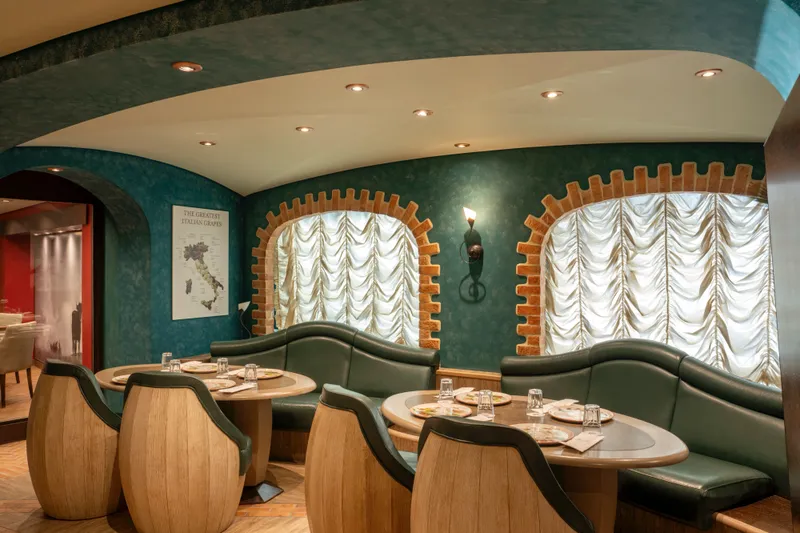 La Cantina di Bacco Pizzerie & Bar de Vinuri 2