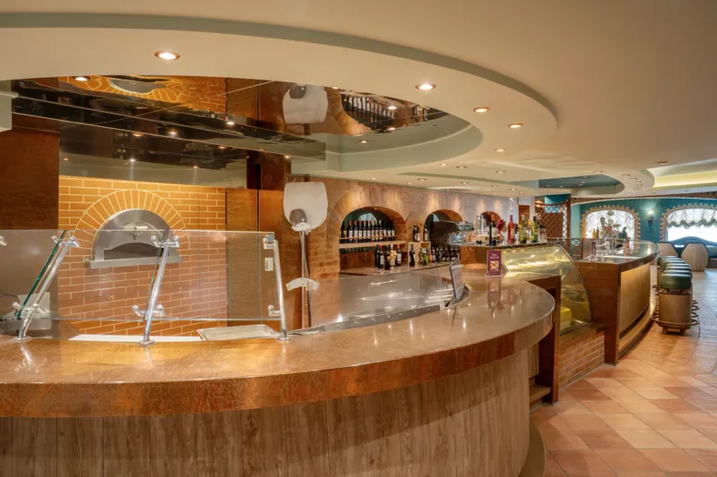 La Cantina di Bacco Pizzerie & Bar de Vinuri 1