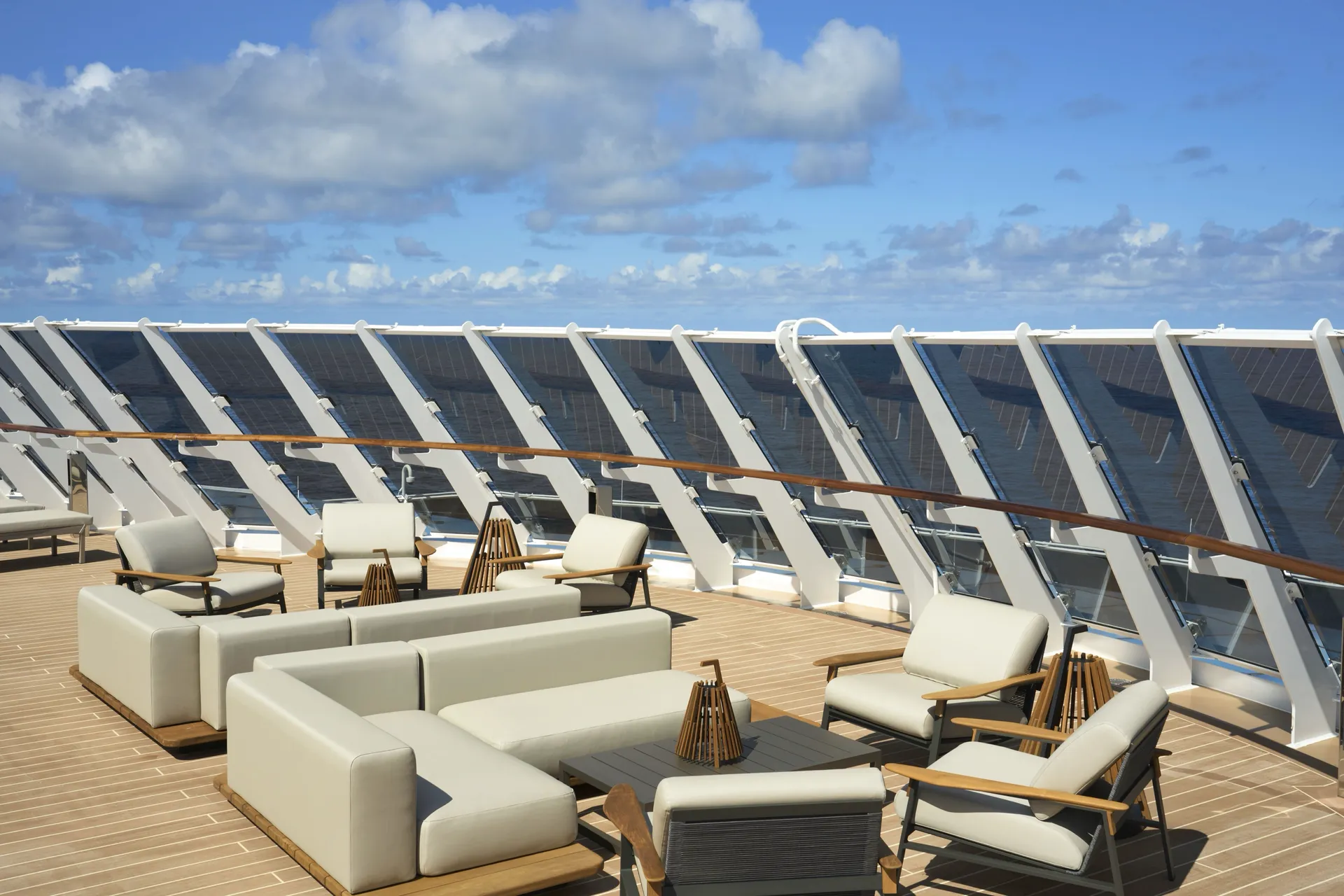 Helios Pool & Bar 海利奧斯泳池酒吧 8
