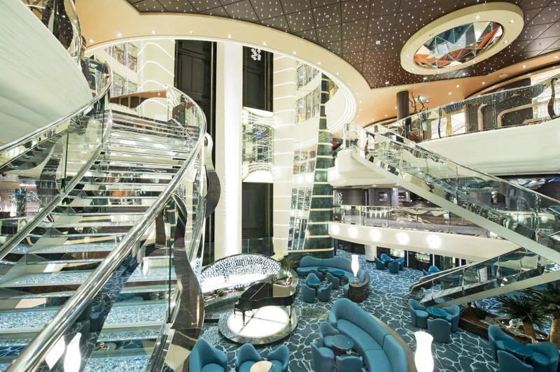 Recepție - Servicii pentru Oaspeți 4