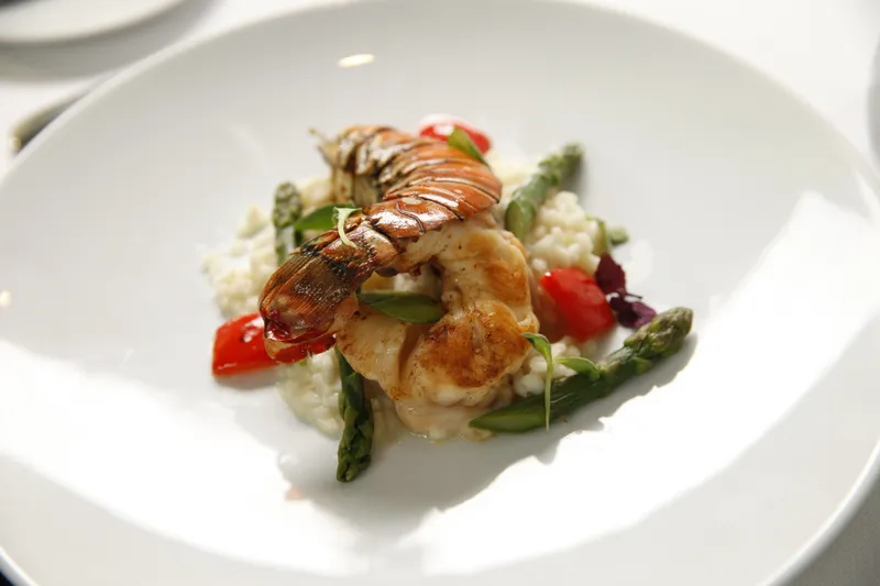 L'Amour Restaurant 5