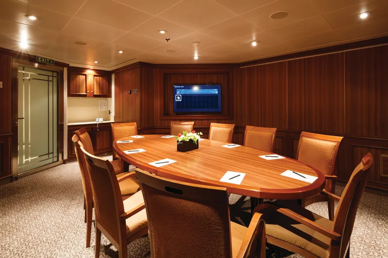 Card Room/Conference Room 1