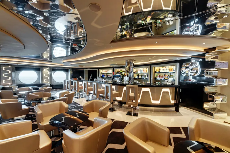 Grandiosa Bar & Lounge 1