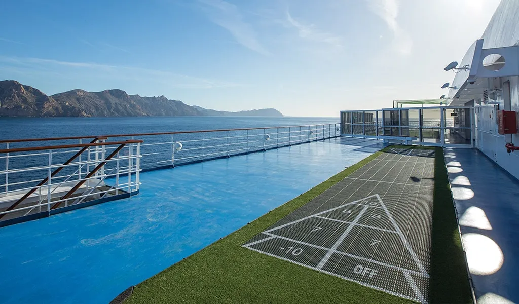 Seven Seas Voyager 22