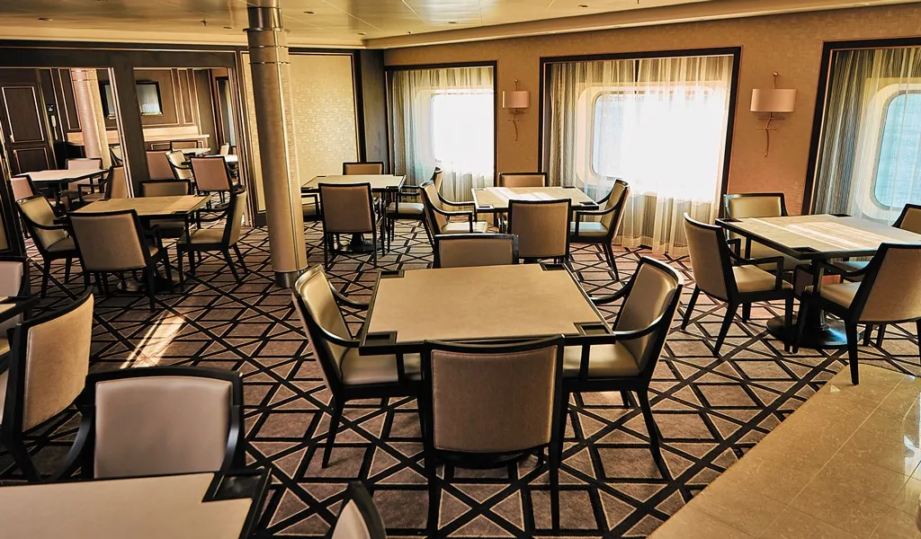 Seven Seas Voyager 10